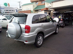 05 New RAV4 EXTERIOR 4